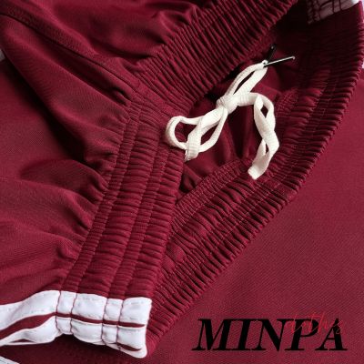 QUẦN THỂ DỤC POLY ĐỎ ĐÔ